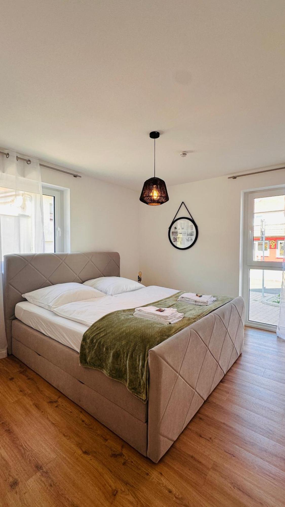 Amao-Pearl I Comfort Suite I 94Qm I Kingsize-Bett I Exklusiv Mit Balkon & Tiefgarage I Aufzug Offenburg Exterior photo